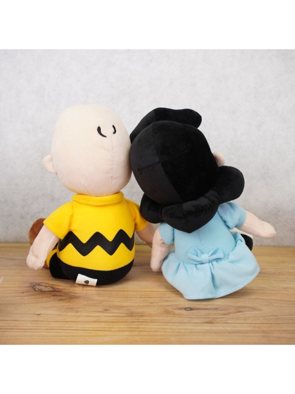 Kohl’s Cares Charlie Brown & Lucy Schulz 2019 Peanuts Gang Plush Toy 13" - Picture 3 of 10